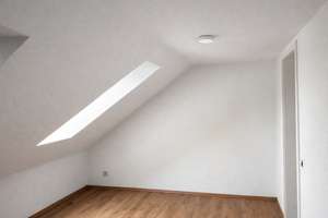 Attraktive Maisonette-Wohnung in Gelsenkirchen-Horst – Die vollständige Adresse der Immobilie erhältst du vom Anbieter., 45899 Horst, Gelsenkirchen – Vorschaubild 13