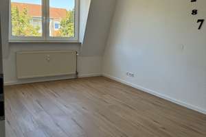 2-Zi-Whg, neues Bad, Balkon, EBK, Garage, STP, Keller – Burggrafenweg 4, 69181 Leimen – Vorschaubild 5