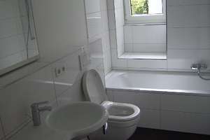 Zentral gelegene Wohnung in der Düsseldorfer Innenstadt mit kl. Garten – Gerresheimer Straße 35a, 40211 Stadtmitte, Düsseldorf – Vorschaubild 19