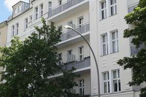 Schickes 2 -Zimmer-Apartment mit Klimaanlage im sanierten Altbau – Hohenzollerndamm 193, 10717 Wilmersdorf, Berlin – Vorschaubild 6