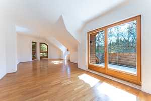 Helle 2-Zimmer-Dachgeschosswohnung mit Stellplatz im Villenquartier Neuholland in Bad Wilhelmshöhe – Kassel – Vorschaubild 3