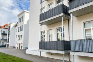 Neuwertige 1,5-Zimmer-Eigentumswohnung mit Balkon im Hochparterre in zentraler Lage Ingolstadts