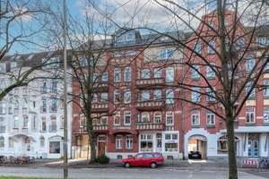 Helle, gut geschnittene 3 Zi.-Whg , 80 m², Einbauküche, 2 Balkone