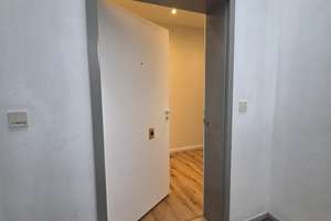 Top-Lage Kurfürstendamm/Fasanenstr. - DG-Wohnung im Erstbezug nach hochwertiger Vollsanierung – Kurfürstendamm 217, 10711 Charlottenburg, Berlin – Vorschaubild 2