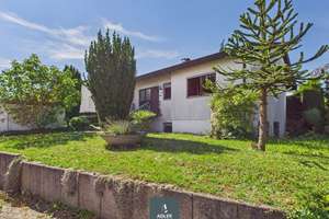 FAMILIENTRAUM - Einfamilienhaus + ELW, Garten und Doppelgarage sowie Außenstellplätzen – Die vollständige Adresse der Immobilie erhältst du vom Anbieter., 74366 Kirchheim am Neckar – Vorschaubild 1