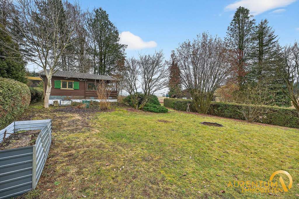 Immobilie in Wurmsham - Charmantes Ferienhaus auf großem Grundstück – inklusive genehmigter Neubauplanung - Bild 4