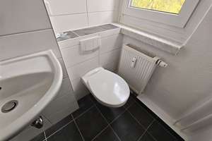 Helle 3-Zi. mit Balkon, Wanne & Laminat in ruhiger Lage!  – Würzburger Straße 36 C, 9130 Sonnenberg, Chemnitz – Vorschaubild 12