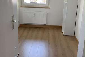Attraktive 4-Zimmer-Wohnung in begehrter Wohnlage – teilmöbliert & mit Stellplatz – Die vollständige Adresse der Immobilie erhältst du vom Anbieter., 90766 Schwand, Eigenes Heim, Fürth – Vorschaubild 4