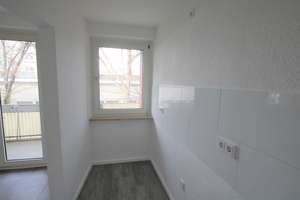 Charmante 3 Zimmerwohnung mit Balkon! – Buchforststraße 69-71, 51103 Kalk (Ortsteil), Köln – Vorschaubild 5