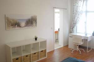 2 tolle Apartments nahe Sbhf. Adlershof!  * ohne Makler * top Rendite 6,5% o. bezugsfrei – Altheider Straße 32, 12489 Adlershof, Berlin – Vorschaubild 2