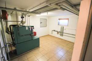Ihr neues Zuhause: Einfamilienhaus mit großem Grundstück und vielseitigen Möglichkeiten – Die vollständige Adresse der Immobilie erhältst du vom Anbieter., 94419 Reisbach – Vorschaubild 27