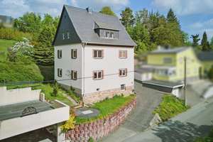 Massives Haus mit Dachterrasse, großem Nebengelass, vielen Gestaltungsmöglichkeiten – Die vollständige Adresse der Immobilie erhältst du vom Anbieter., 9390 Gornsdorf – Vorschaubild 1