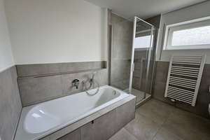 3,5-Zimmer-Wohnung in Bonn-Kessenich (124 m²)- saniert, Balkon & Blick auf den Venusberg – Karthäuserplatz 11, 53129 Kessenich, Bonn – Vorschaubild 3