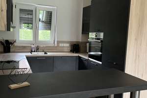 Neues Kapitel in Neuching: Helle möblierte 2-Zimmer-Wohnung mit Terrasse – Weidenweg 1a, 85467 Neuching – Vorschaubild 15