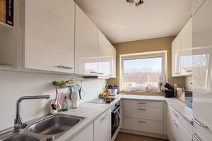 Hochwertig modernisierte 4-Zimmer-Wohnung in ruhiger und idyllischer Lage von Wiesbaden-Schierstein – Die vollständige Adresse der Immobilie erhältst du vom Anbieter., 65201 Schierstein, Wiesbaden – Vorschaubild 7