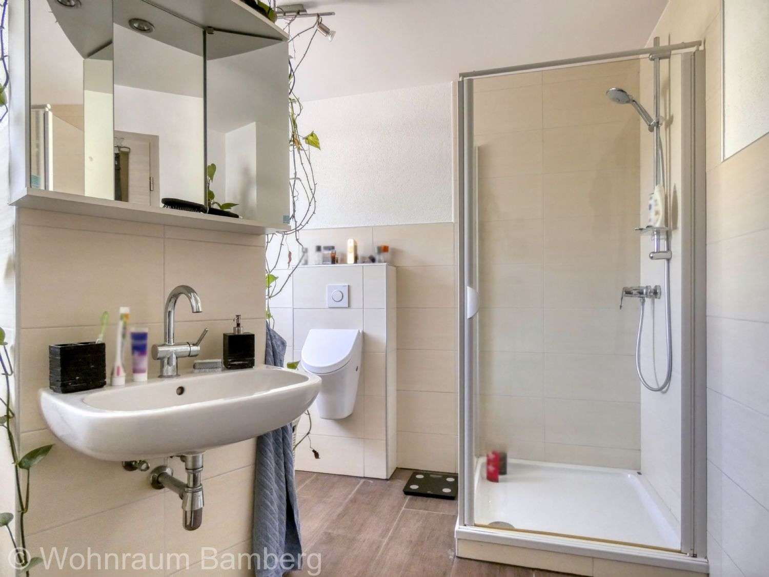 Immobilie in Memmelsdorf - Umfangreich saniertes Wohnhaus mit ca. 260 m² Wohnfläche in ruhiger Ortsrandlage - Memmelsdorf - OT - Bild 10