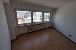 4-Zimmer Wohnung im 1.OG mit Aufzug, Küche, Bad und Süd-Balkon – Lange Straße 100, 44579 Castrop-Rauxel – Vorschaubild 13
