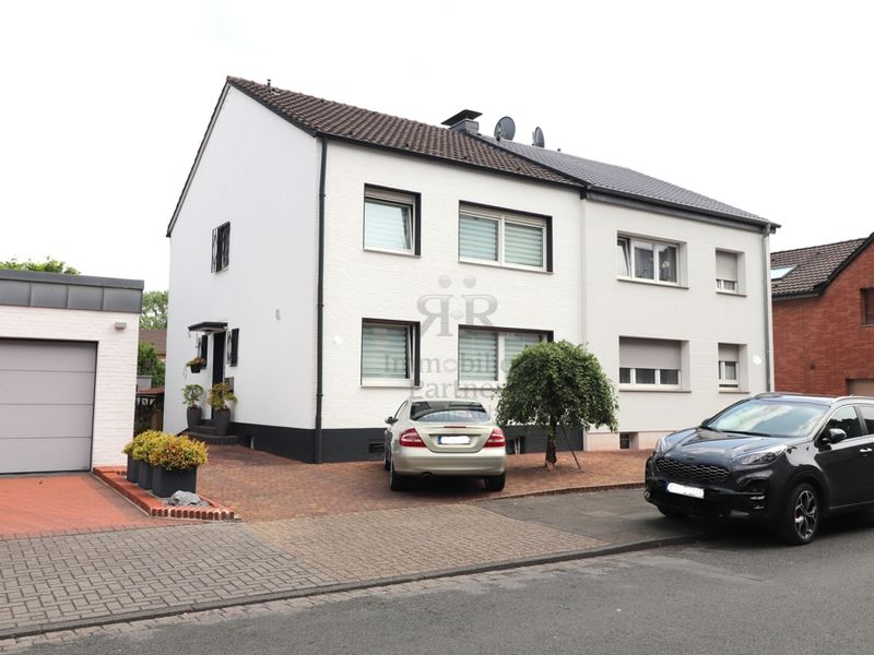 Haus mit Einliegerwohnung kaufen in Dinslaken ImmoScout24