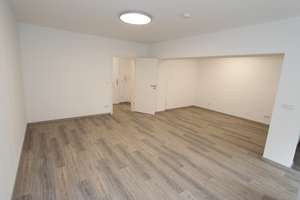 Schöne, kernsanierte, helle und großzügige 1,5-Zi.-Whg. mit Balkon und hochwertiger Küche – Chemnitzer Straße 47, 40627 Vennhausen, Düsseldorf – Vorschaubild 3