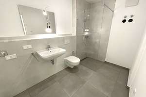 Attraktive 3-Zimmer-Wohnung mit Einbauküche und Loggia in Nürnberg Gleißhammer – Zerzabelshofstraße 15, 90478 Ludwigsfeld, Nürnberg – Vorschaubild 6