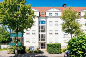 +++ Charmante 3-Zimmer-Wohnung im Lindenpark mit Balkon und Tiefgaragenstellplatz +++