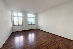 Bezugsfrei in zentraler Lage! * Tageslichtbad * Laminat * Südbalkon * WG-geeignet * hohe Rücklage – Georg-Schumann-Straße 49, 4155 Gohlis-Süd, Leipzig – Vorschaubild 2