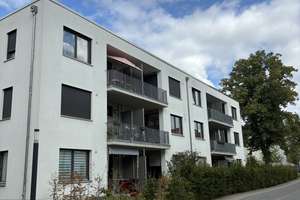 Modernes Wohnen in Biesdorf: 2-Zimmer-Wohnung mit Balkon