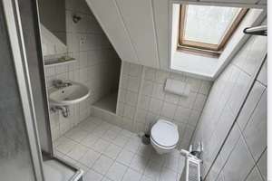 Charmante 2-Zimmer-Wohnung in ruhiger Lage – frisch renoviert & mit großem Dachboden – Reinersstraße 7, 46145 Tackenberg, Oberhausen – Vorschaubild 7