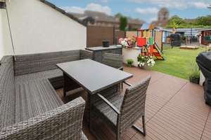 Familienfreundliches Reihenhaus mit sonniger Terrasse und schönem Garten – Die vollständige Adresse der Immobilie erhältst du vom Anbieter., 46119 Klosterhardt-Süd, Oberhausen – Vorschaubild 8