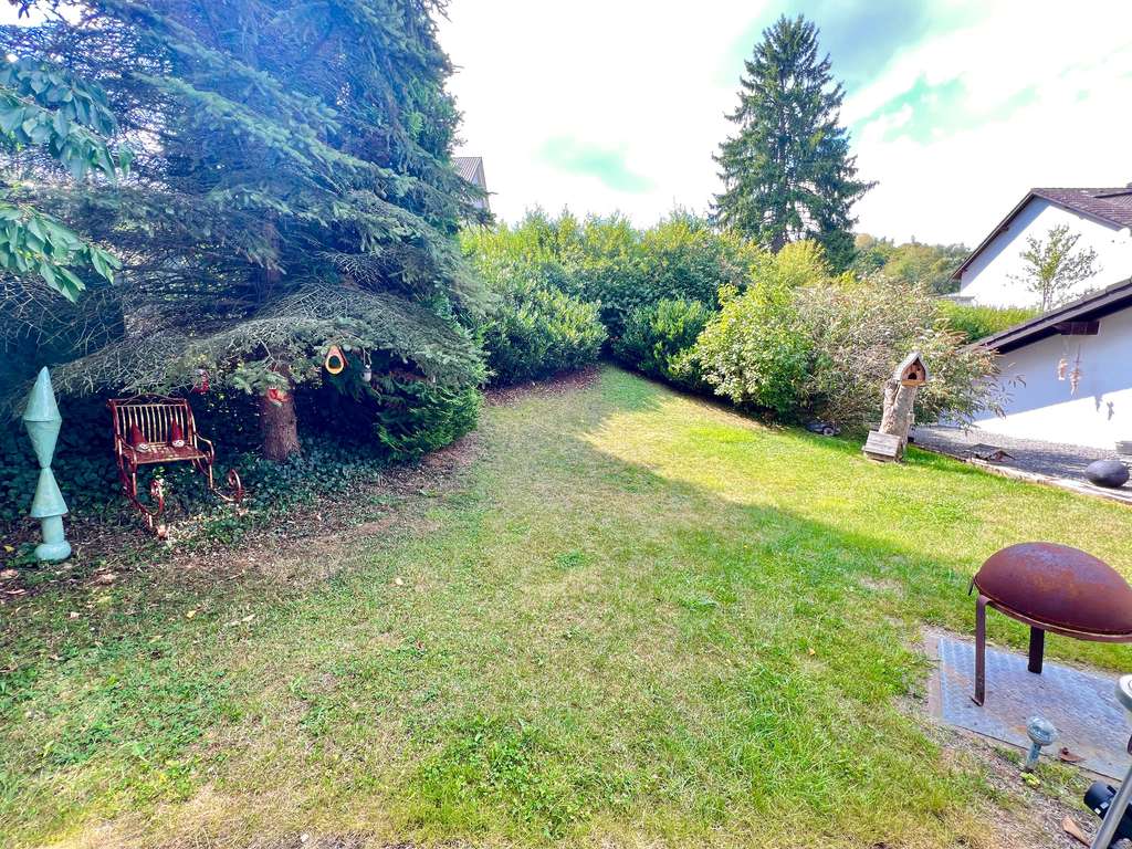 Immobilie in Stadtkyll - Hochwertig möbliertes Mehrgenerationenhaus in Stadtkyll zu verkaufen! - Bild 3