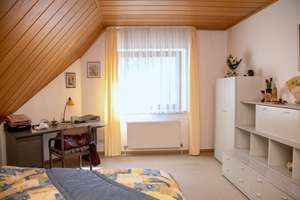 Großzügiges Einfamilienhaus mit Garten, Balkon & Terrasse – ideal für Familien – Die vollständige Adresse der Immobilie erhältst du vom Anbieter., 90522 Oberasbach – Vorschaubild 8