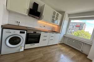 Exklusive 3-Zimmer-Wohnung mit gehobener Innenausstattung mit EBK in Düsseldorf – Rather Straße 62, 40476 Düsseldorf – Vorschaubild 1