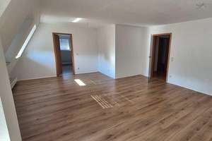Schicke 3 Zimmer Wohnung im Dachgeschoss mit Balkon – Deubener Straße 33, 1159 Löbtau-Süd, Dresden – Vorschaubild 11