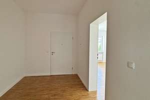 Frisch renovierte 3 Zi. Wohnung mit neuem Bad, Hauswirtschaftsraum und Garage am Regierungsplatz – Die vollständige Adresse der Immobilie erhältst du vom Anbieter., 84028 Altstadt, Landshut – Vorschaubild 10
