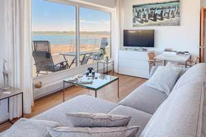 Panoramablick auf die Ostsee -                               Modernisiertes Apartment mit Eckbalkon – Die vollständige Adresse der Immobilie erhältst du vom Anbieter., 23570 Travemünde, Lübeck – Vorschaubild 4