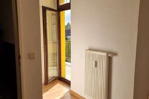 Charmante Zweiraumwohnung mit Balkon ! – Die vollständige Adresse der Immobilie erhältst du vom Anbieter., 8451 Crimmitschau – Vorschaubild 2