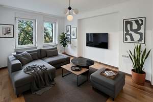 Großzügige 5-Zimmer-Wohnung mit Potenzial und Sanierungsoption in saniertem Mehrfamilienhaus