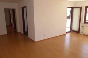 Schöne 2,5 Zi.-Wohnung mit Balkon und EBK in HN-Sontheim – Die vollständige Adresse der Immobilie erhältst du vom Anbieter., 74081 Sontheim, Heilbronn – Vorschaubild 2