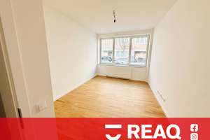 Erstbezug nach Sanierung! WG-geeignete 3-Zimmer-Wohnung in bester Innenstadtlage!