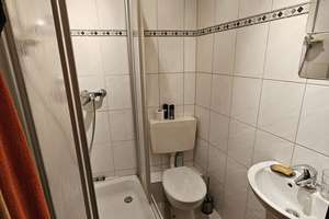 Mehrfamilienhaus mit Entwicklungspotenzial und 8 Garagen – Rolandstrasse 72-74, 46045 Dümpten, Oberhausen – Vorschaubild 32