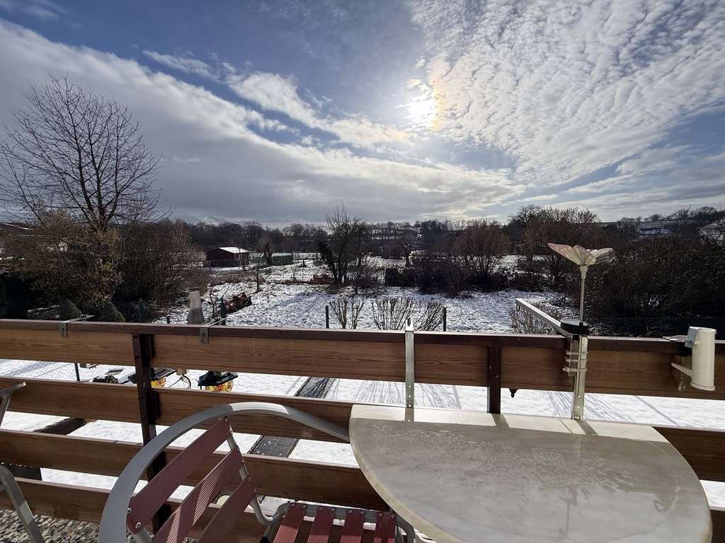 Immobilie in Nidderau - Tolles Familiendomizil, bestehend aus zwei Häusern mit Hof, Garten und zwei Garagen! - Bild 3