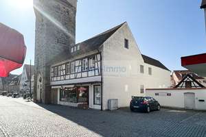 zentral gelegenes Geschäftshaus / EG und OG vermietet / DG nicht ausgebaut – Die vollständige Adresse der Immobilie erhältst du vom Anbieter., 91074 Herzogenaurach – Vorschaubild 3
