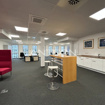 Dachterrasse | Repräsentativ | Provisionsfrei über ANTEON