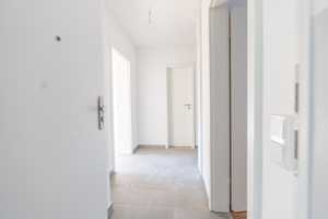 Erstbezug nach umfassender Renovierung - 2-Zimmer mit Balkon | WG-geeignet  – Moselstraße 74, 50674 Köln – Vorschaubild 3