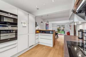 Ihr neues Familienzuhause: viel Raum, Garten und Ruhe im Süden Münchens mit Top-Energieeffizienz – Die vollständige Adresse der Immobilie erhältst du vom Anbieter., 85635 Höhenkirchen-Siegertsbrunn – Vorschaubild 5