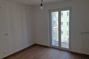 Erstbezug nach Sanierung 3-ZW mit kleinem Balkon in Grombühl - Unikliniknähe! – Steinheilstr. 35, 97080 Würzburg – Vorschaubild 1