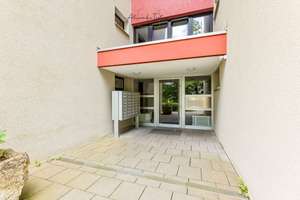 Viel Raum, Grünblick und Gestaltungspotenzial  4-Zimmer-Wohnung im Sonnenhof mit Balkon und Garage – Die vollständige Adresse der Immobilie erhältst du vom Anbieter., 75180 Sonnenberg, Pforzheim – Vorschaubild 5