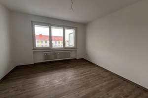 Ihr neues Zuhause: 3-Zimmer-Wohnung mit großem Balkon! – Schlesische Str. 13, 49088 Dodesheide, Osnabrück – Vorschaubild 6