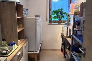 Der eigene Garten inklusive: Wohnung in Metten mit ca. 300 m² Freifläche, Garage & Stellplatz – Die vollständige Adresse der Immobilie erhältst du vom Anbieter., 94526 Metten – Vorschaubild 9