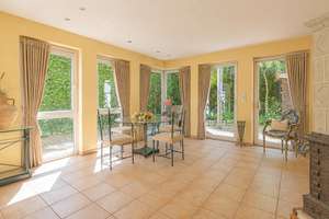 Beste Lage Kaiserallee - Außergewöhnliche 5-Zimmer-Wohnung  mit Haus-Charakter – Kaiserallee 31a, 23570 Travemünde, Lübeck – Vorschaubild 2